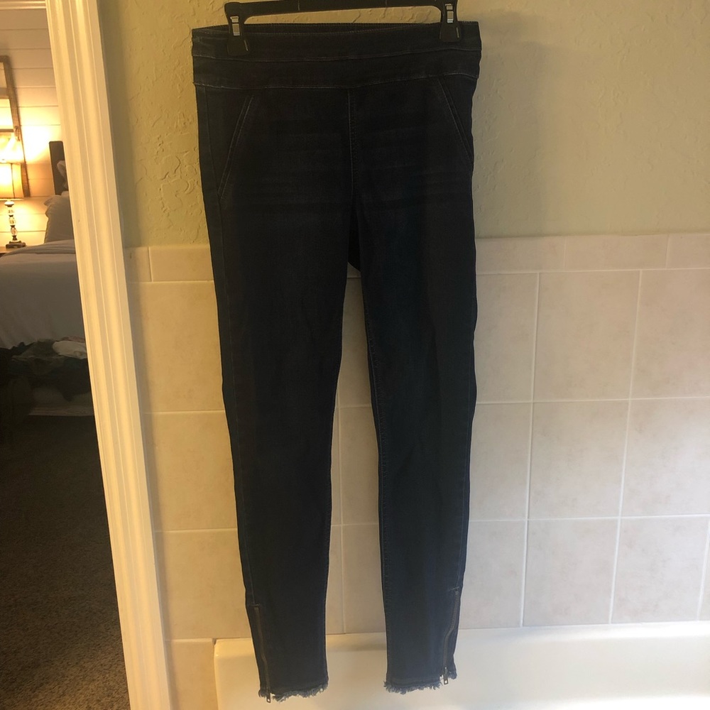 Dark skinny leg jeggings